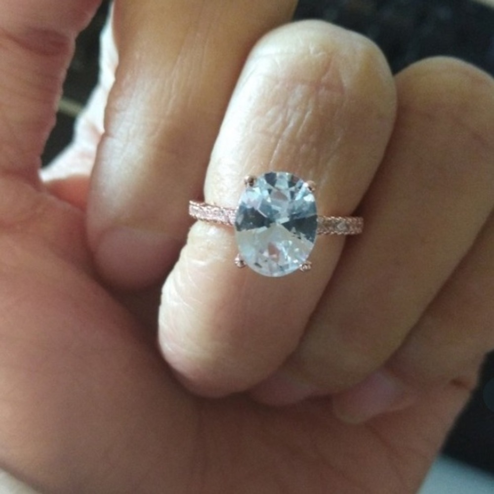 14K SOLID ROSE GOLD OVAL 2.5K ENGAGEMENT RING - Picture 8 of 11